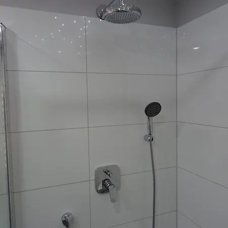 Apartmán Am Keschtewaeldele ****