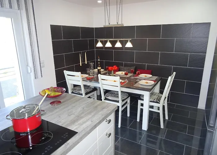 公寓 Am Keschtewaeldele **** 福尔巴克