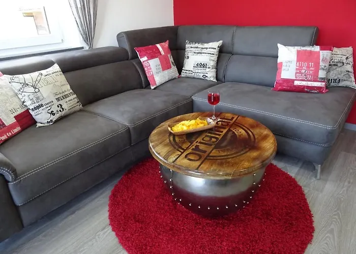 Am Keschtewaeldele **** شقة